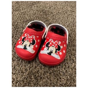 Minnie Lined Crocs